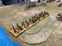 L'infanterie arménienne de Cilicie prend position sur une colline.