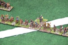 Une ligne de terribles cavaliers Huns assoiffés de sang !