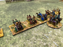 Des chars de combat Galates vont tenter de perturber les lignes Séleucides.