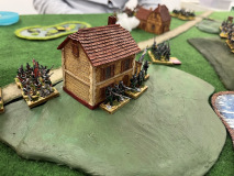 Des tirailleurs Russes prennent possession de cette maison surplombant le champ de bataille.
