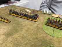 L'armée des Byzantins Comnène se déploie face aux Siciliens.