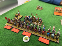 Les cavaliers arc Samouraïs harcèlent les chevaliers impétueux Français.