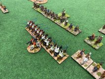 La cavalerie des Derniers Macédoniens charge la ligne de cavalerie des Huns !