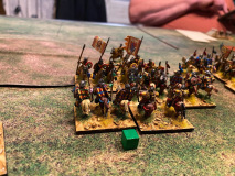 La mêlée fait rage entre les cavaleries Franque et Byzantine