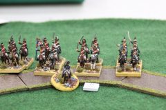 Les Dragons Français de 1812 sonnent la charge.