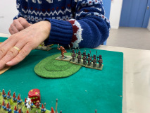 De l'autre coté, il semblerait qu'il s'agisse d'une sorte d'armée démoniaque !