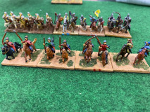 Les éclaireurs des Premiers Arabes ouvrent la voie à la cavalerie moyenne.