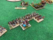 Une formation de Romains République avance sur les rangs Indiens Classiques.
