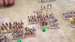 La mêlée opposant les Gaulois aux Incas fait rage.
