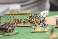 Archers anglo-irlandais tirant sur la cavalerie Ghaznévide.