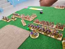 L'armée Séleucide, bien que puissante, semble débordée par d'innombrables Espagnols.