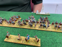 L'infanterie Thrace avec leurs célèbres armes à deux mains en protection de leur camp.
