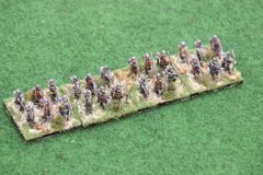 Rare image d'archers Highlanders en terrain découvert (en dehors des champs donc).