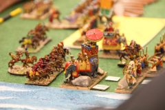 La cavalerie Perse attaque le général Indien sur son éléphant !