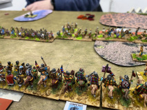 La cavalerie Franque fait face à des Vikings peu disposés à combattre à découvert.
