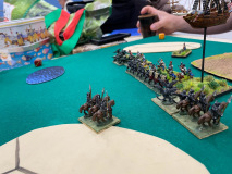 Une armée d'Hommes Lézards affronte une horde de Pirates sanguinaires !