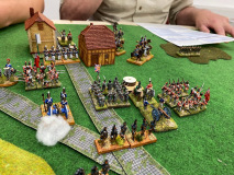 Les Anglais sont en formation ultra défensive sur cette photo... Des carrés comme s'il en pleuvait !