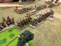 La cavalerie du Royaume du Bosphore télescope les cavaliers Macédoniens en sous effectif.