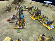 Les Jurchen-Jin démontés mènent la vie dure aux Indiens Classiques.