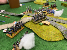 Au centre du champ de bataille, Prussiens et Français se livrent à un duel sans merci.