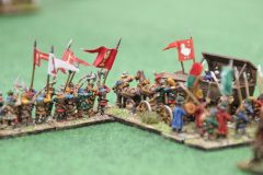 Hommes d'armes Hussites supportant un chariot de guerre.