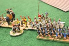 La légion Romaine soutient son éléphant et ses Italiens contre les Macédoniens.