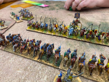 Les Byzantins Comnènes sont en sous effectif sur cette charge de chevaliers.