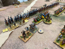 La fameuse ligne de chevaliers Siciliens, interminable, mène la vie dure aux Byzantins.