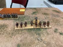 Les éclaireurs du  Royaume de Sicile s'élance sur le champ de bataille.