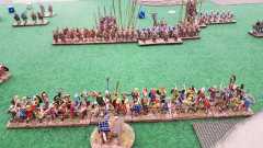 Le général Gaulois tente de contenir ses troupes impétueuses face aux lignes Séleucides.