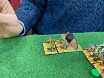 Les éclaireurs Francs en plein pillage du camp Bédouin.