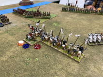 Les chevaliers Teutoniques tentent une charge sous le feu des arcs Samouraïs ...