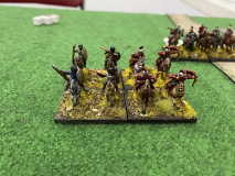 Des cavaliers légers Romains Haut Empire avancent afin de reconnaitre le terrain.