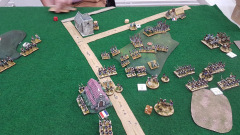 Une chose est sure : les 2 armées Françaises semblent vouloir en découdre au corps à corps.