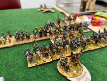 La cavalerie d'élite Franque lance sa charge contre la cavalerie Bédouine.