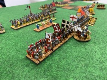 Le roi Baudouin fait avancer sa ligne de lanciers sur les chevaliers Bourguignons.