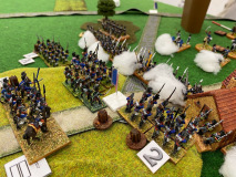 L'armée Bavaroise défend férocement l'objectif de cette colline.