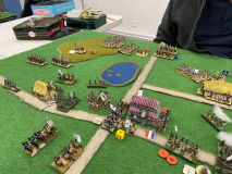 Le champ de bataille France 1793 vs Chouans est bien pourvu en figurines...