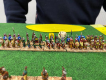 Cette ligne de lanciers lourds et d'archers Arabes à l'air solide...
