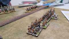 Ligne d'infanterie Teutonique face aux Polonais Féodaux.