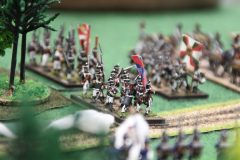 L'armée Russe avance en formation d'attaque.