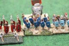Prétoriens Romains soutenus par un éléphant... ou plutôt une artillerie intégrée...