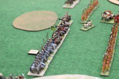 Une impressionnante ligne de cataphractes et cavalerie lourde Sassanides.