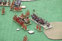 Le contact entre les chars lourds Chinois et la cavalerie Perse s'annonce violent...