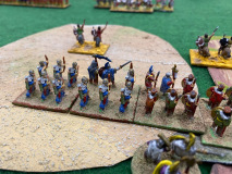 Un groupe d'archers Romains Bas Empire en position défensive dans un terrain.