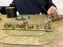L'infanterie Arménienne de Cilicie prend position sur une colline, théâtre de violents affrontements.