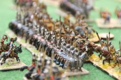 Une ligne compacte de cataphractes Perses Sassanides contre la cavalerie Sarmate !