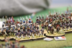 L'armée Française se lance dans une mêlée sanglante avec les Anglais.