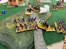Ces troupes Françaises tiennent une position en hauteur avantageuse.