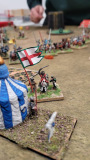 Le général Serbe attaque le camp des Condottiere Florentins !